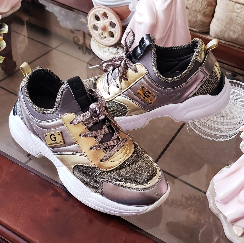 G by Guess Womens Metallic Fashion Sneakers